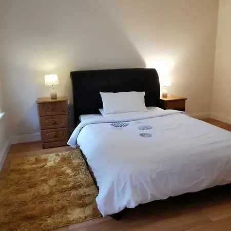 Town House Homestay