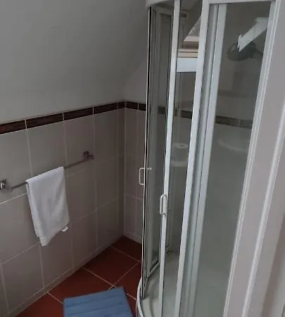 Town House Homestay *